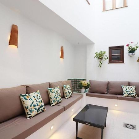 Antana Villa Фригиляна Екстериор снимка