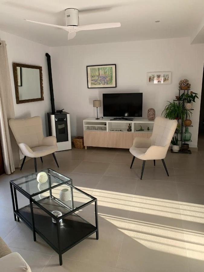 Antana Villa Фригиляна Екстериор снимка